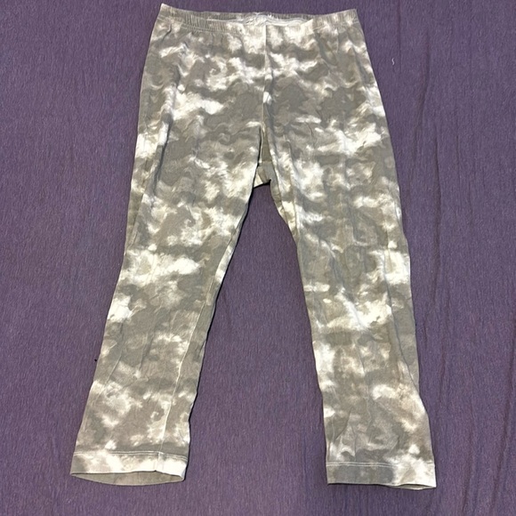 Cropped / capri style gray and white Ty dye Old navy leggings size L - Picture 1 of 6